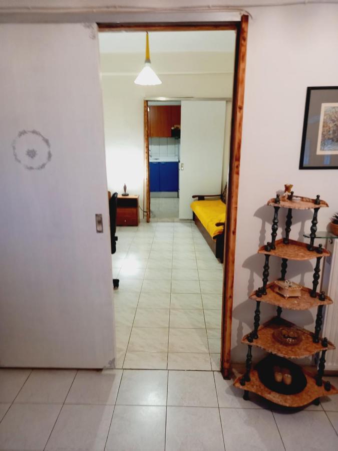 Στην Αυλή Της Ράχης Daire Kalamata Dış mekan fotoğraf